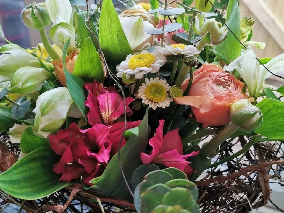 Vibrant spring flower bouquet