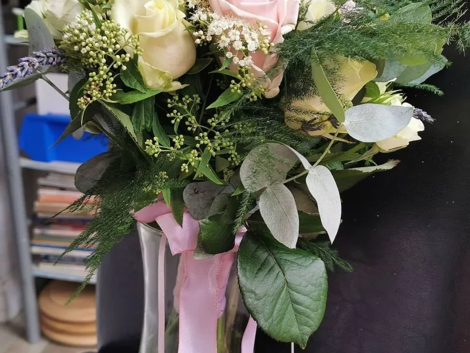 Green and white wedding bouquet